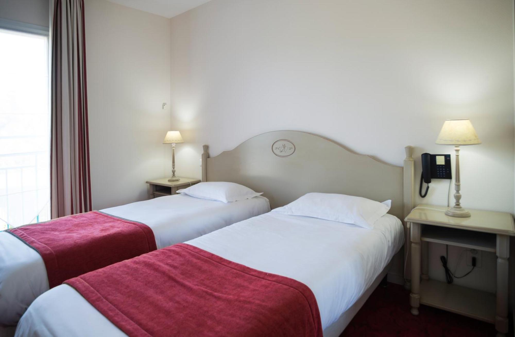 Brit hôtel Du Perche Nogent-le-Rotrou Extérieur photo